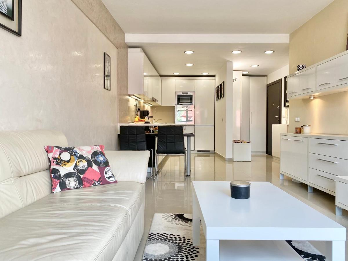 Entire Apartment For 4 Guests In Sofia Exterior photo